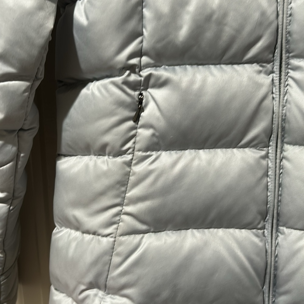 Patagonia Women's Downtown Puffer Jacket - Picture 3 of 6